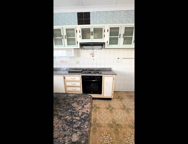 3 BEDROOM HOUSE FOR SALE IN HOWICK WEST